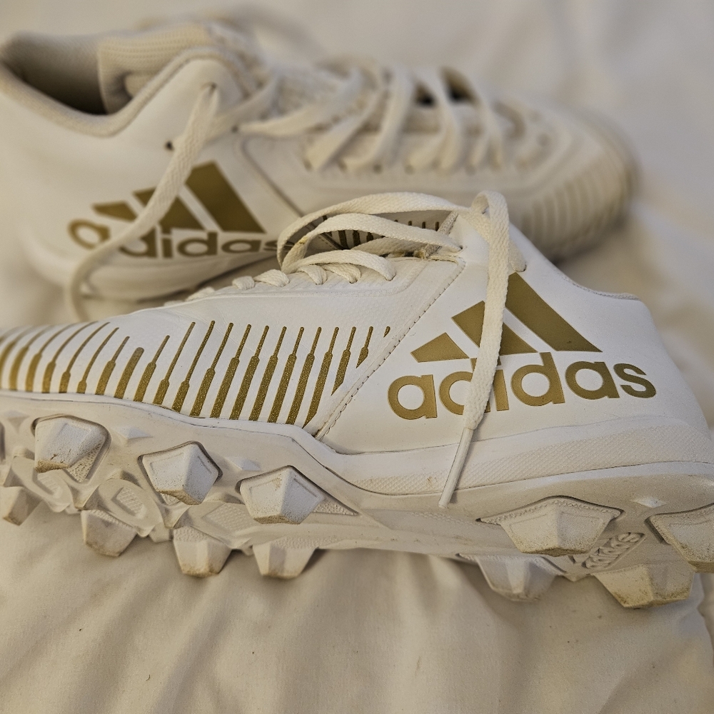 Football cleats